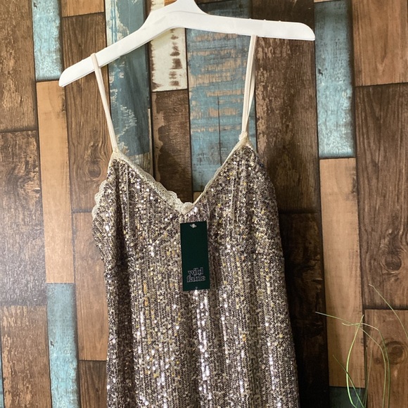 Wild fable silver sequins and lace trim stretchy dress - Picture 2 of 16